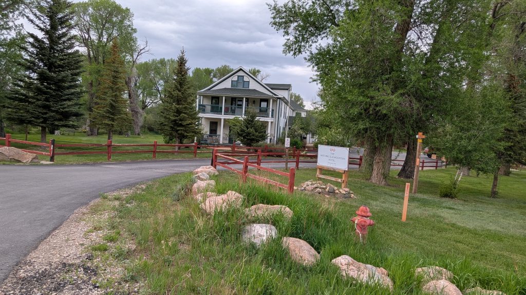 Historic Elk Mountain Hotel